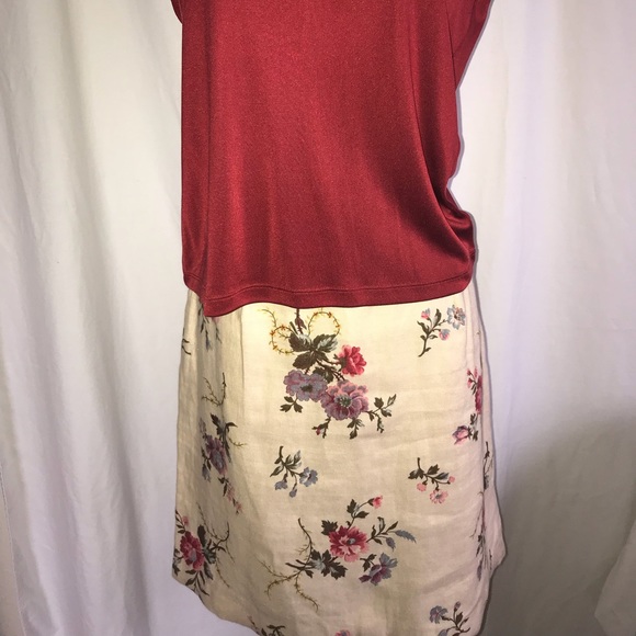 Karen Kane multi colored flower skirt cream base - Picture 3 of 7